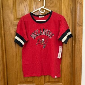 NFL 47 Brand Tampa Bay Buccaneers Red and Black Womens Retro Soft Tee Size M